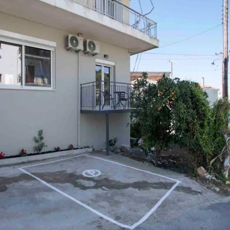 פילוס Mimikas Apartment מראה חיצוני תמונה